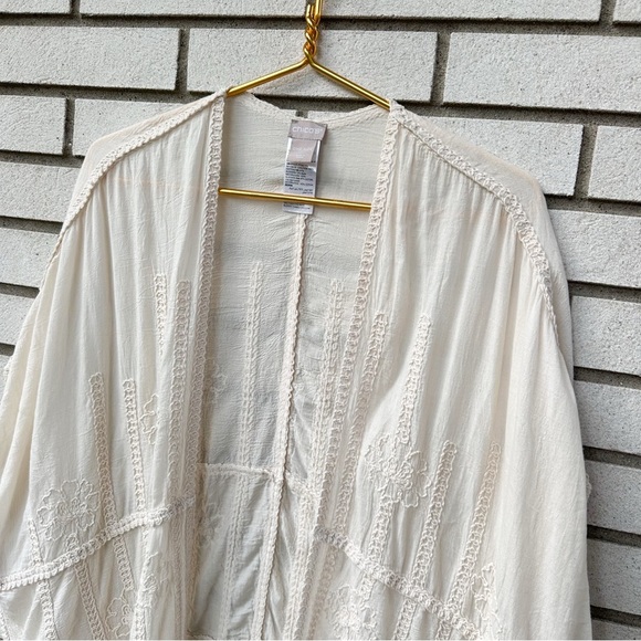 Chico’s Cream Embroidered Ruana Wrap Kimono Cardigan One Size Cotton Blend - Picture 4 of 15